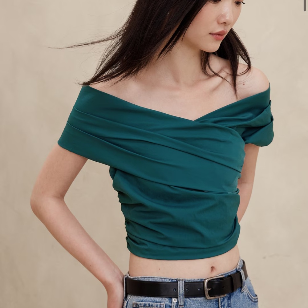 Banana Republic Taffeta Off The Shoulder Blouse NWT - Picture 5 of 7